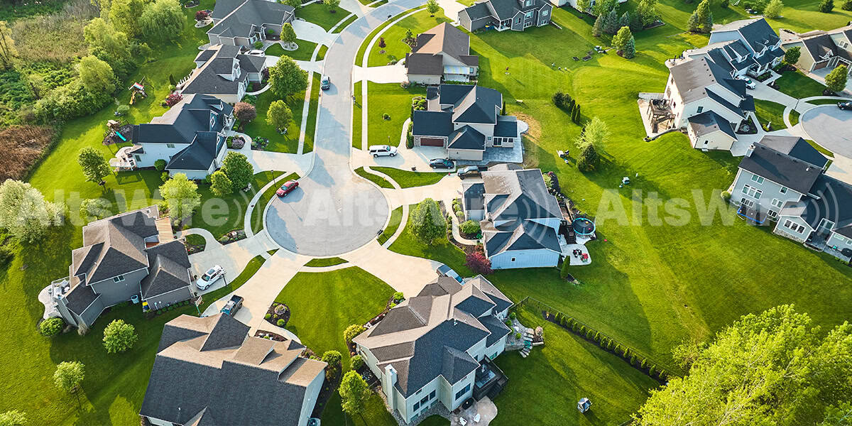 Trump Seeks Ban on Large Investors Buying Single Family Homes
