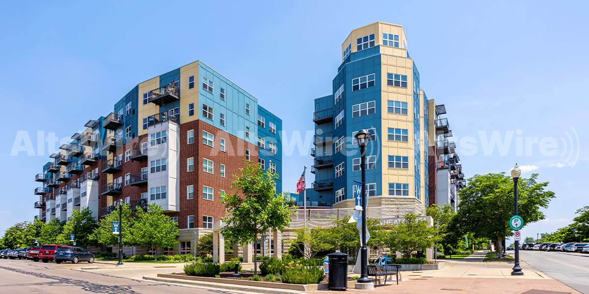 Inland Fully Subscribes $120M Multifamily DST in Chicagoland Suburb