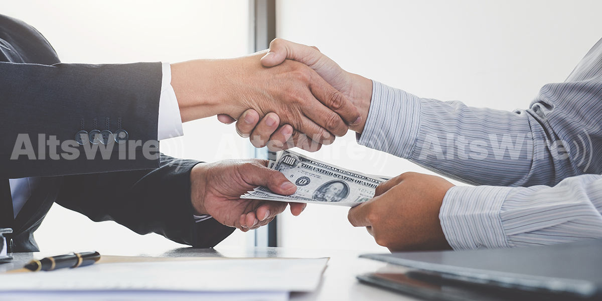 Goldman Sachs Nontraded BDC Raises $750M in Investment-Grade Bond Sale