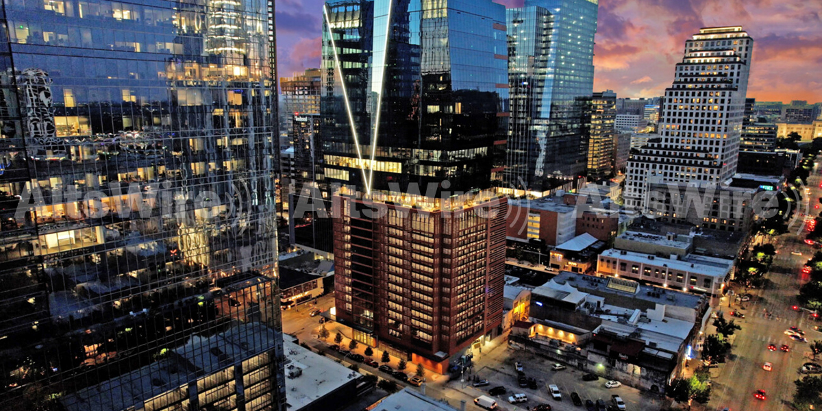 Hines Nontraded REIT Acquires Austin Office Tower, Chicago Retail Center for $221M