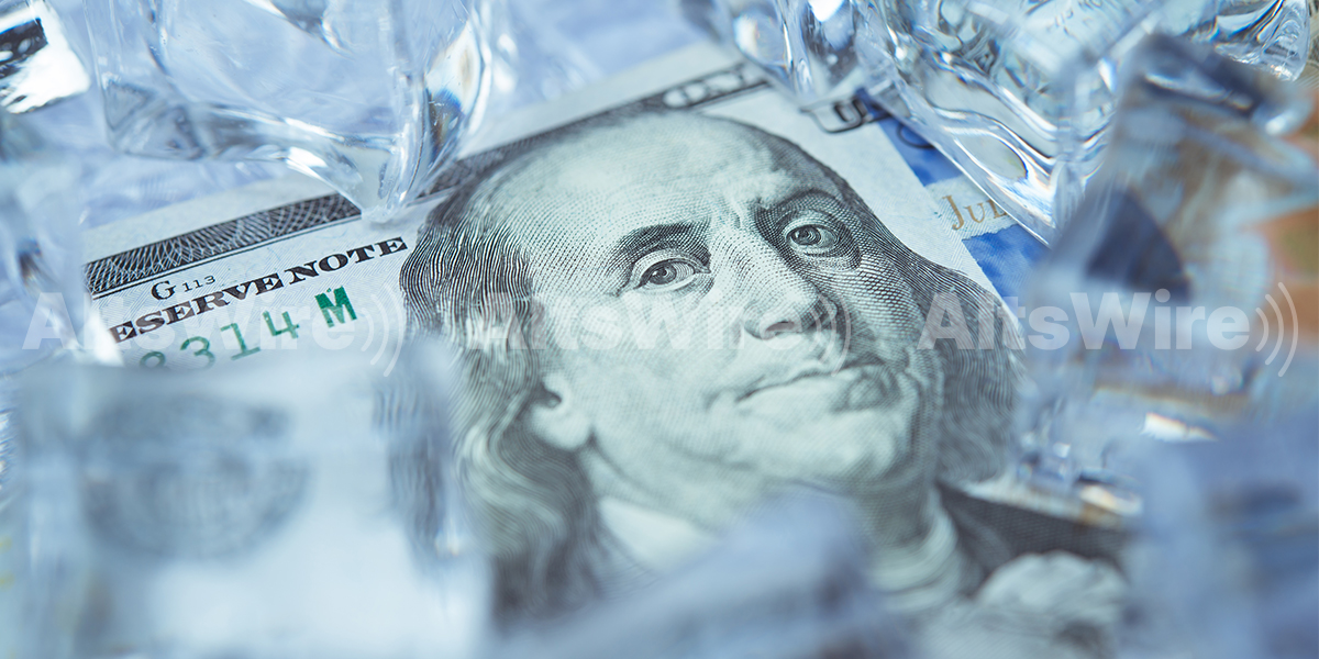 StratCap Digital REIT Keeps Distributions Frozen, Board Still Weighing Sale or Liquidation