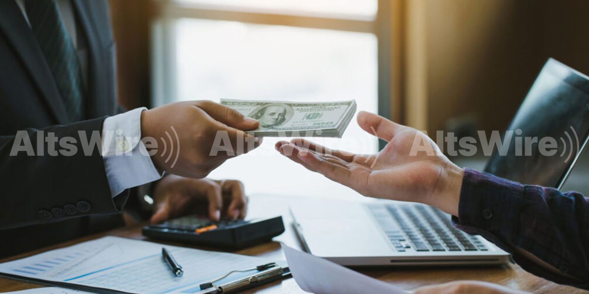 Apollo Debt Solutions BDC Q3 Redemption Requests Ease to 14.7%, Still Nearly Triple Cap