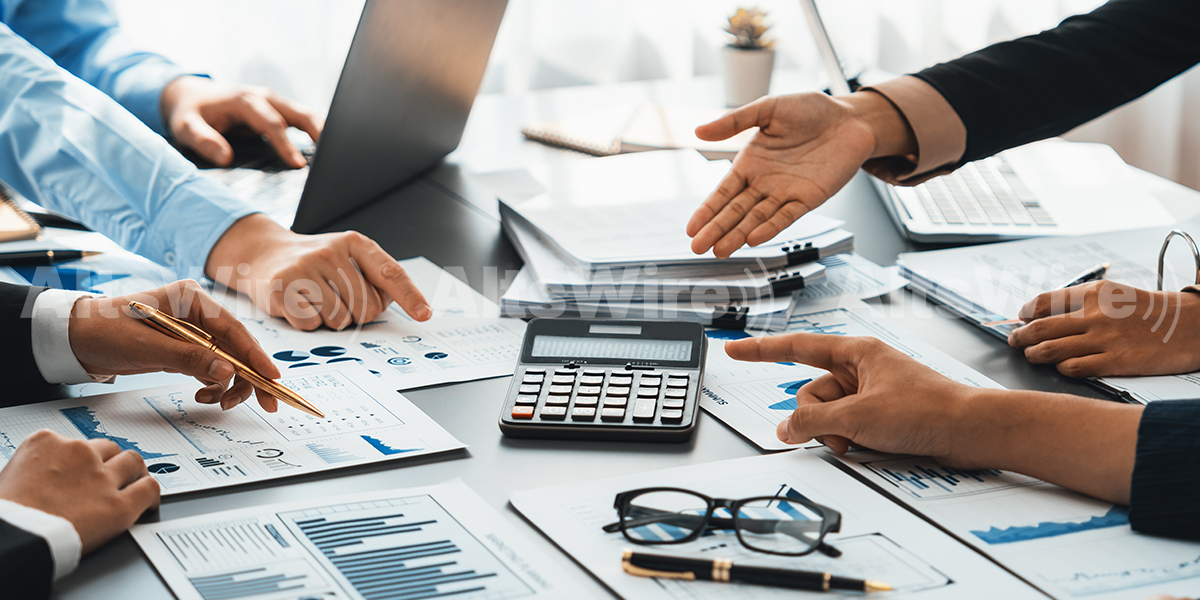 Hard Assets Outraise Credit as Alts Sales Fall 14% Through September